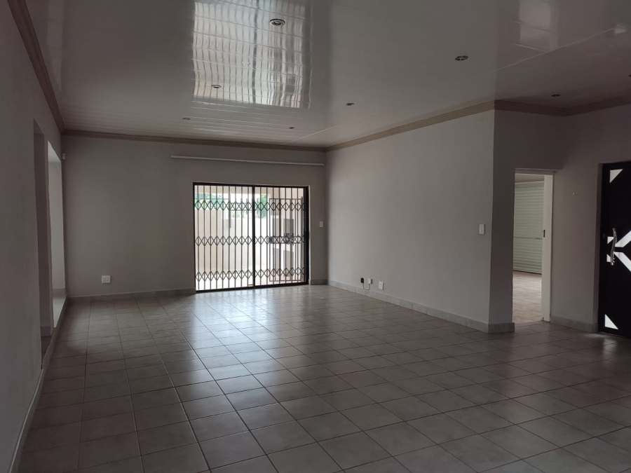 To Let 3 Bedroom Property for Rent in Koster North West